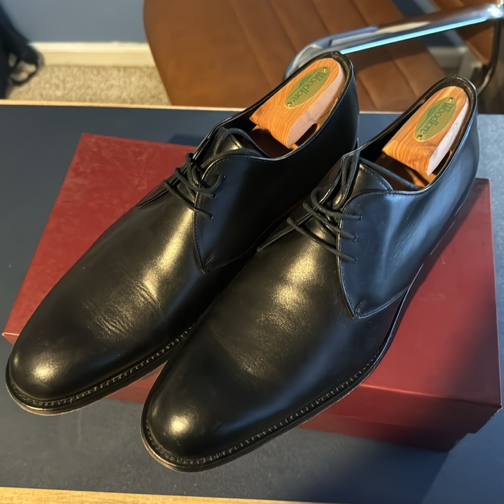 To Boot New York Winston in Black Size 11 in box and nearly new!